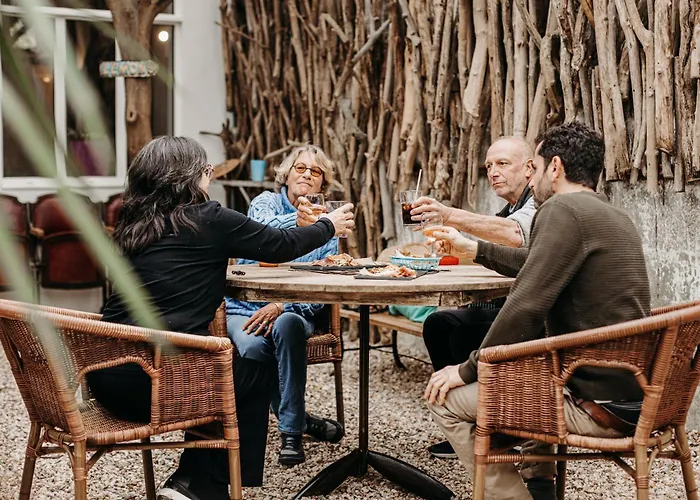 ホステル Demain C'est Loin アンダイエ