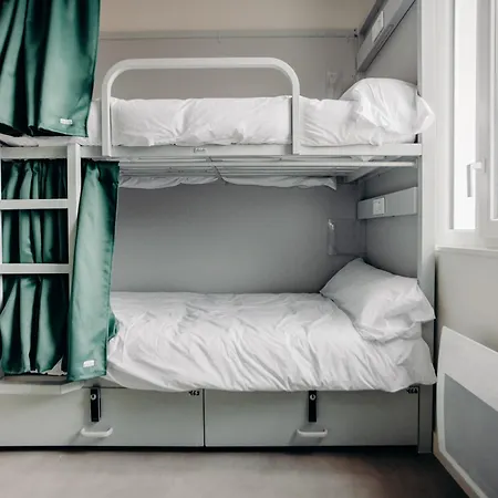 Demain C'est Loin Vandrerhjem