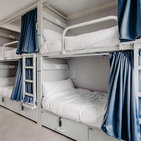 Demain C'est Loin بيت شباب أُنْداي