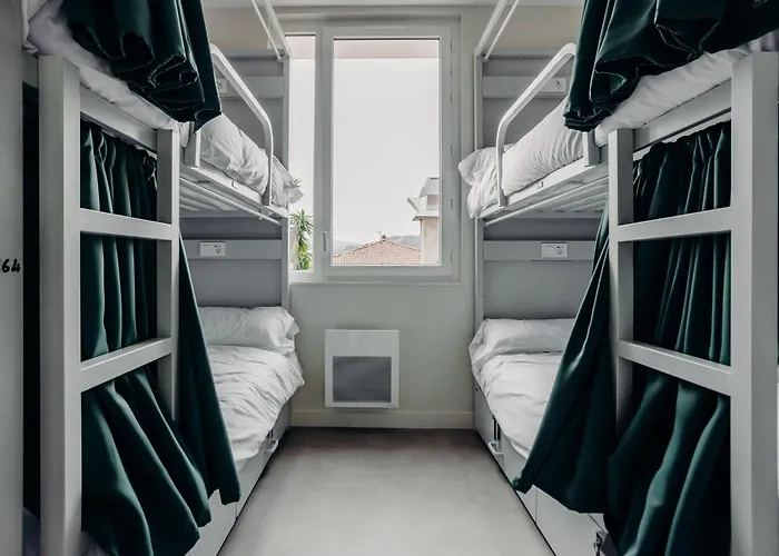 Hostel Demain C'est Loin Hendaye