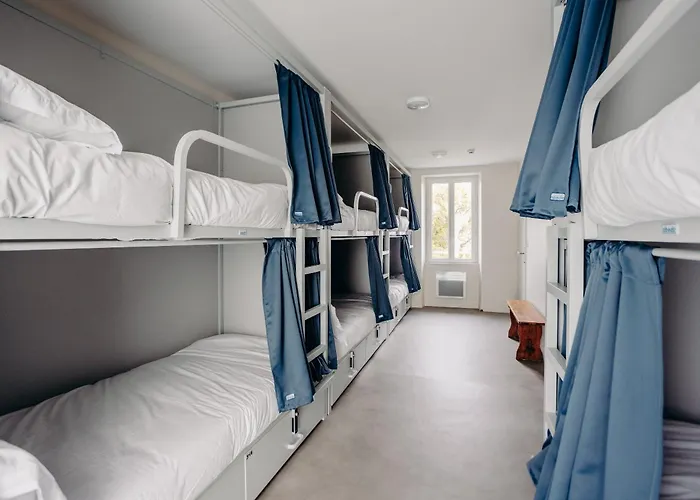 Demain C'est Loin Hostel